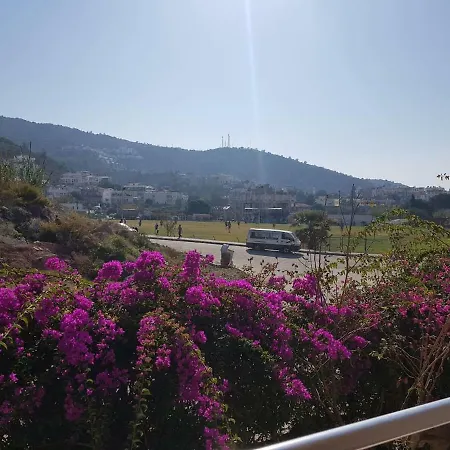 Idyllic Retreat Apartament